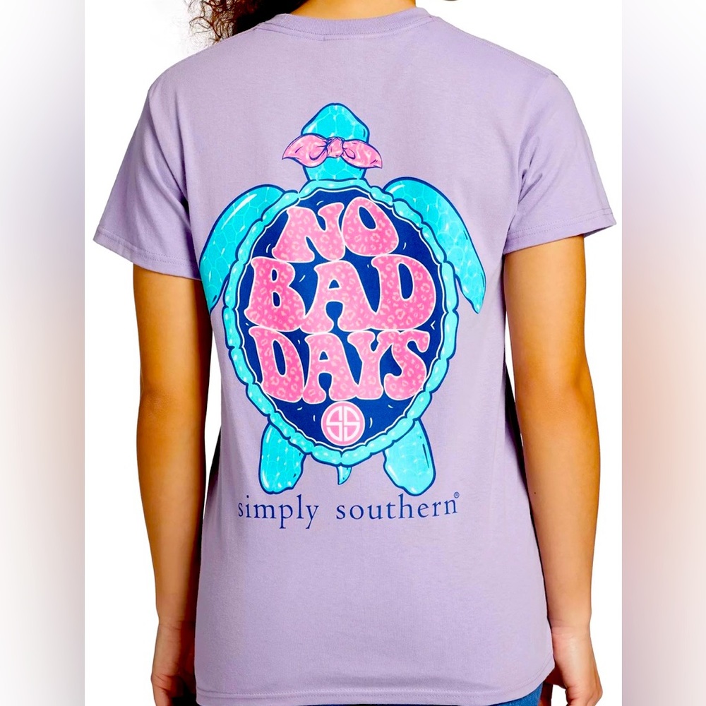 BNWT SIMPLY SOUTHERN “NO BAD DAYS” SHORT SLEEVE TEE
